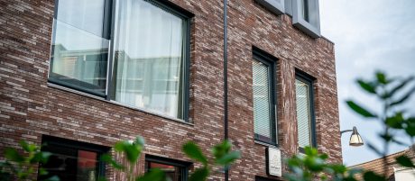 Renovation apartments and shops | Hoofdstraat, Meppel | Facade brick:  Archipolis Barn Bruin SP HF EB65