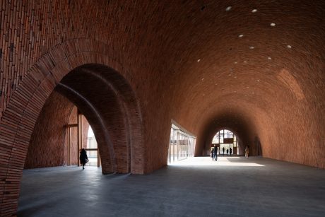 Jingdezhen Imperial Kiln Museum. Brick Award 22 Category "Sharing public spaces". Studio Zhu Pei. Inside view 