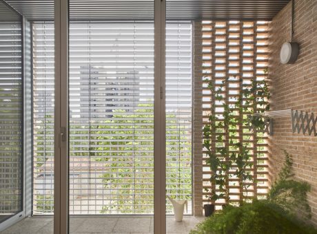 Brick Award 26 Nominee SOCIAL ATRIUM - 54 DWELLINGS IN THE BESÒS - Peris+Toral