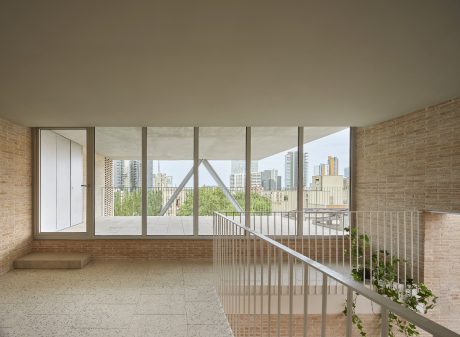 Brick Award 26 Nominee SOCIAL ATRIUM - 54 DWELLINGS IN THE BESÒS - Peris+Toral