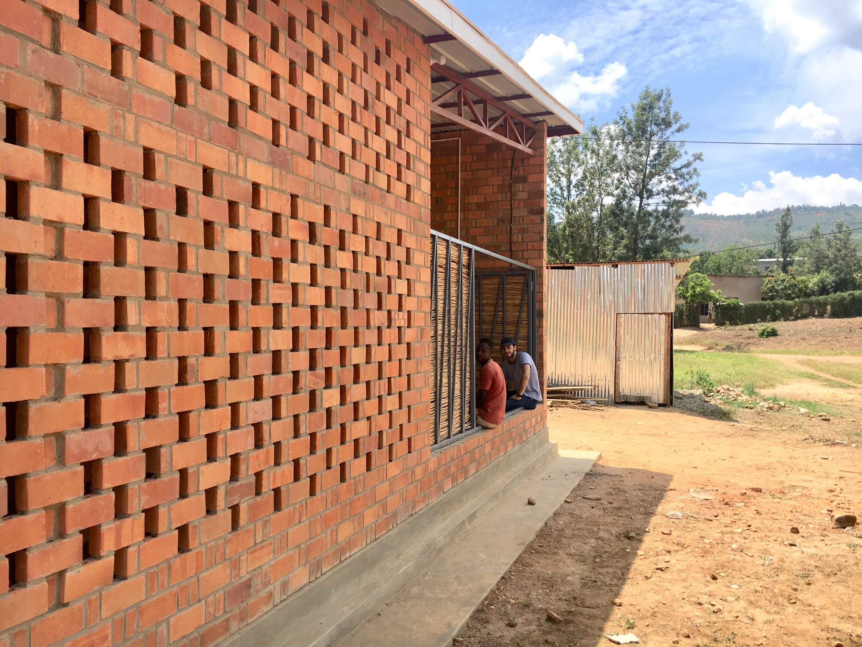Prototype Village House; Brick Award 2020 Category "Living Together"; Architects: MIT Rwanda Workshop Team, Photo: Rafi Segal, Monica Hutton, Andrew Brose