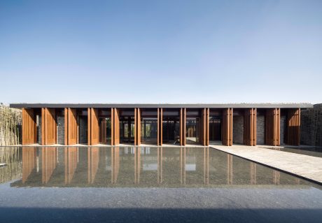 Tsingpu Yangzhou Retreat. Brick Award 22 Category "Building outside the box". neri & hu design and research office. Courtyard view