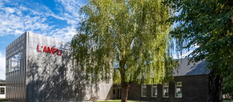 Koramic Terca Monde VANINETTI Rosny-sur-Seine et SISAP Saint-Cyr l'Ecole VANINETTI Rosny-sur-Seine SISAP Saint-Cyr l'Ecole Ville de Fontenay-le-Fleury Ville de Fontenay-le-Fleury Agence architectureo OUAZI Emilie ET Agence Hamadryade DUMONT Julien Agence architectureo OUAZI Emilie ET Agence Hamadryade DUMONT Julien Terca Agora noir graphite Koramic Vauban 2 Droite Ardoise Terca Agora noir graphite Koramic Vauban 2 Droite Ardoise