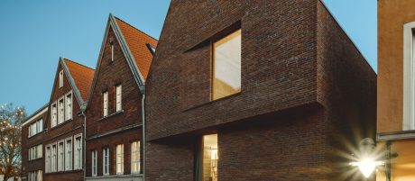 haus am buddenturm, terca linaqua vino, handform, ringofen, maaseik, haus des jahres 2019, hehnpohl architektur bda