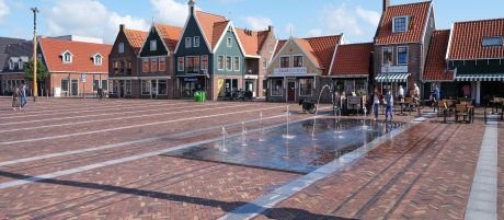 Renovation city centre, Volendam | Paver-mix | Contractor: KWS Infra | Client; Township Volendam