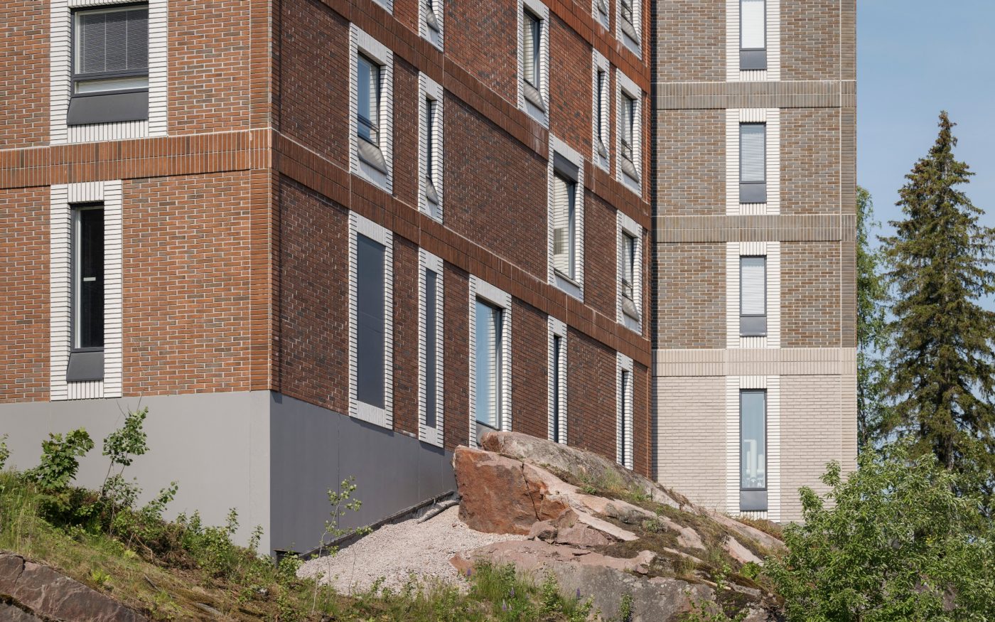 Grasantorma buildings