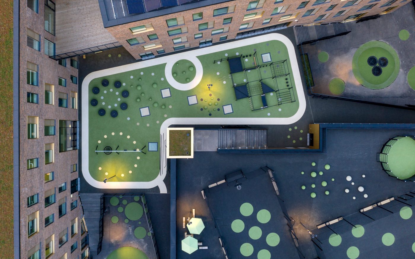 School Building in Copenhagen, Facing Brick - 2.4.78 Brown Devil