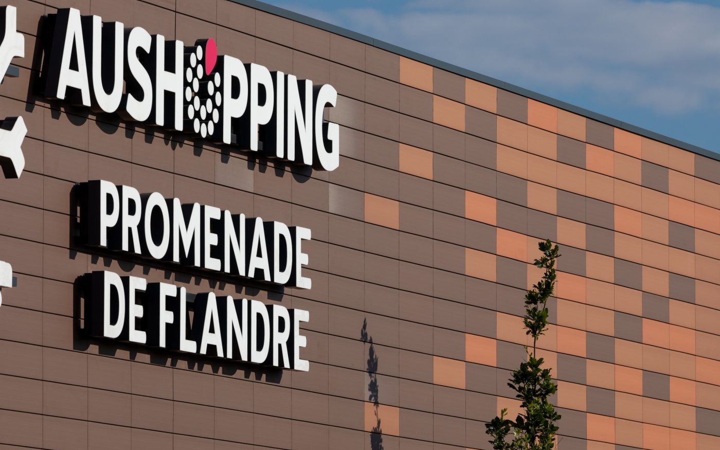 Argeton RENOVATION CENTRE COMMERCIAL AU SHOPPING BARDAGE ARGETON ET TERREAL UTILISATION BARDAGE EXISTANT LOCI ANIMA FREDERIC DARBOIS Monde Monde 15 ARGELITE