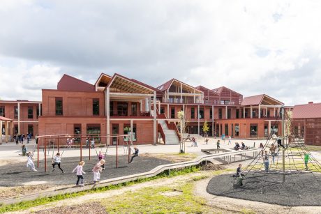 Brick: EW2207 Rød mørk | Ny Dybkærskole, Gødvad