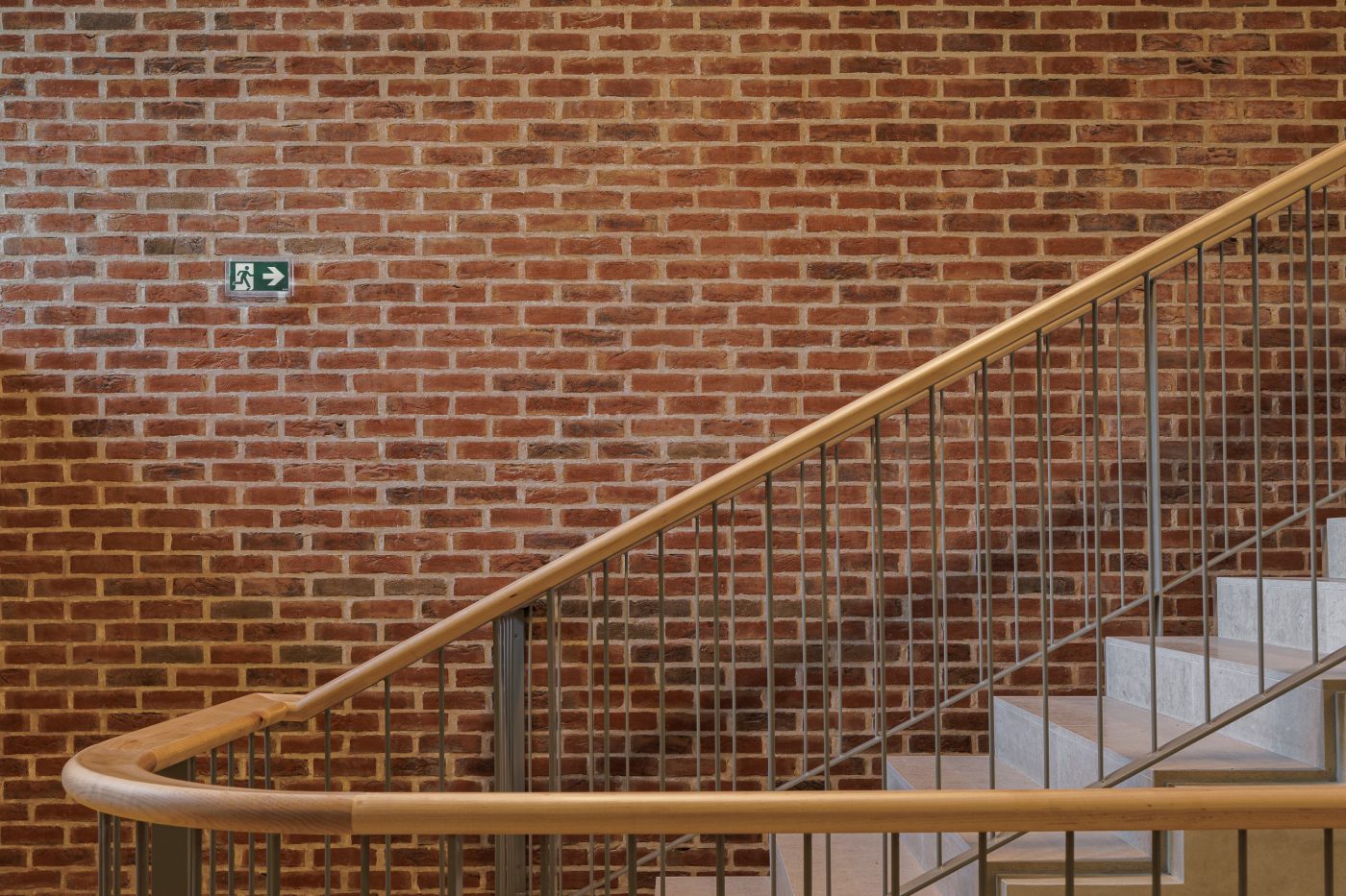 ERPI em Vila Nova de Gaia com Arquitectura Nuno Valentim e fotografias de Ivo Tavares Studio