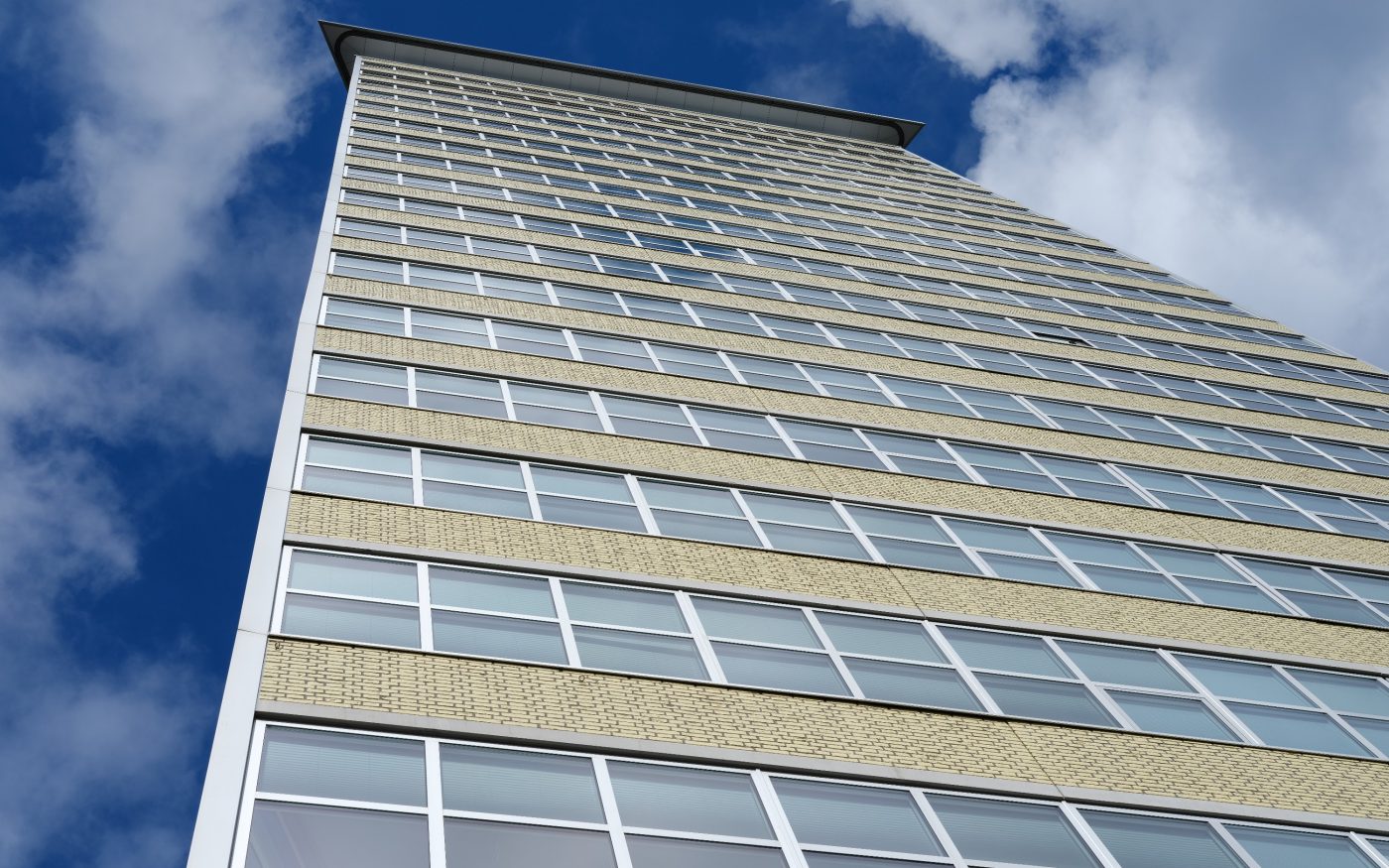 Renovation Apartment Building Toren van Oud | Den Haag | Architect: Bos Hofman Architektenkombinatie & Archipelontwerpers Eric Vreedenburgh | Panels: Lammers Beton, Weert | Developer: Euraco Vastgoed + Westend, Do Tetteroo | Facade: Glazed bricks special