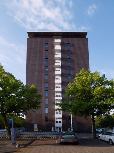 Renovation Elsevier Office Building for Student Housing, Sara Burgerhartstraat, Amsterdam. Completion Date: 2015. Contractor: N.J. de Nijs en Zonen. Architect: Knevel architecten, Amsterdam. Photographer: Leonard Fäustle. Bricks: Terca glazed bricks.