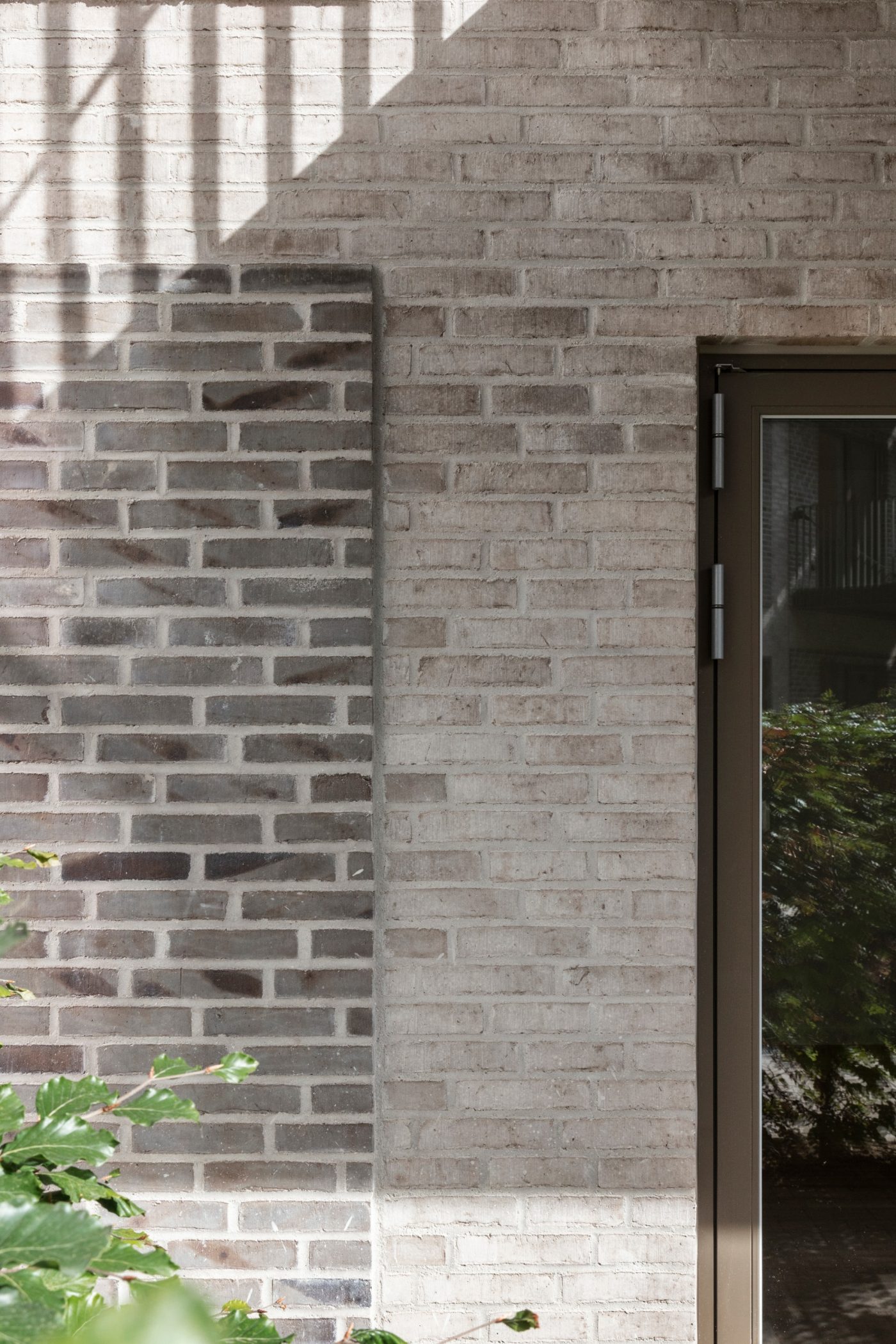 Brick: EW0450 Jern - EW0449 Kul - EW0447 Flint | Bellakvarteret, Denmark