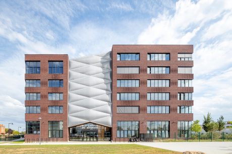 eco-campus terca, ile-de-france, façade terre cuite, enseignement