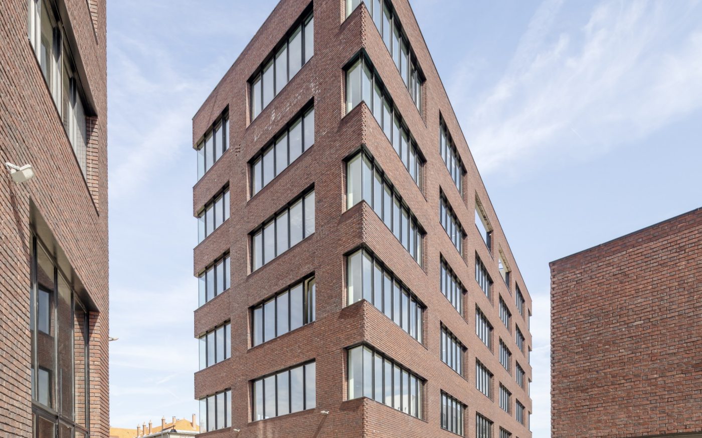 eco-campus terca, ile-de-france, façade terre cuite, enseignement