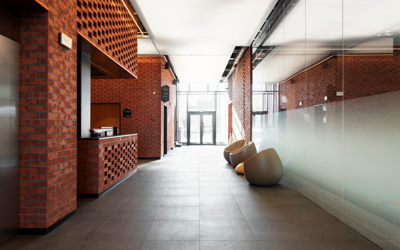 Health club of Suure-Jaani, Estonia. Used materials: Terca Nordic Line Stockholm clinker bricks in FAT65 format from Aseri plant. Photographer: Terje Ugandi.