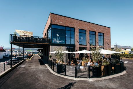 Le Burger, Wiener Neustadt, Fassadenlösungen, Terca Linaqua, vino und viola