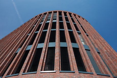Deutsche Bahn, Lister Dreieck, Hascher Jehle Architektur, HJA, Wasserstrichziegel, Wasserstrichkollektion
