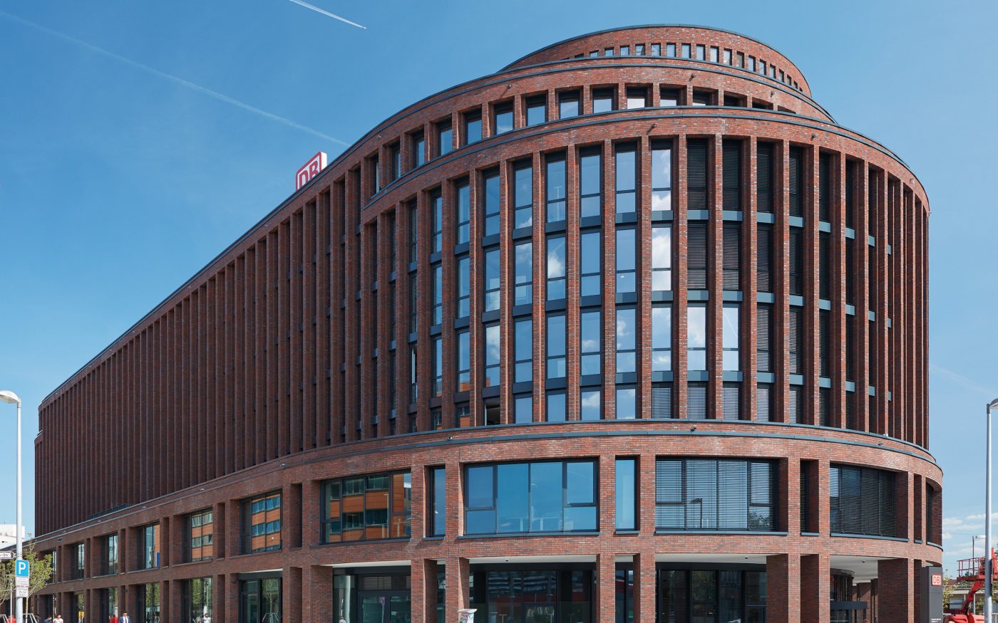 Deutsche Bahn, Lister Dreieck, Hascher Jehle Architektur, HJA, Wasserstrichziegel, Wasserstrichkollektion