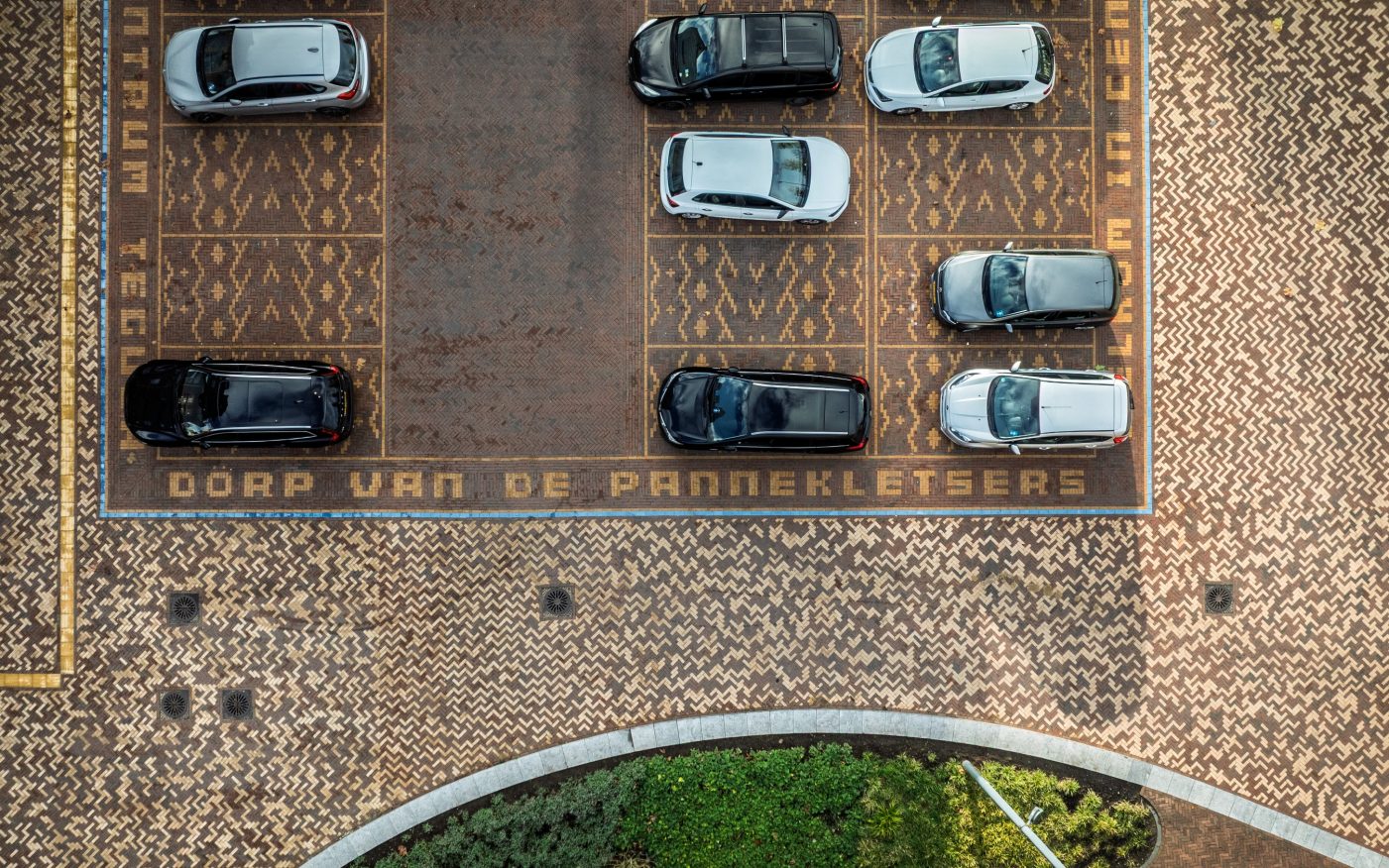 Redesign of public space | Center, Tegelen | Paving bricks: Tegelen mix and the Bruno, Rosa, and Zonnebloem DF