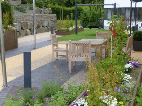 Kinder- und Jugendhospiz, Landschaftsarchitekturbüro Doris Herrmann, Kramer Garten GmbH & Co. KG, Gemeinnützige Gesellschaft der Franziskanerinnen zu Olpe mbH (GFO)