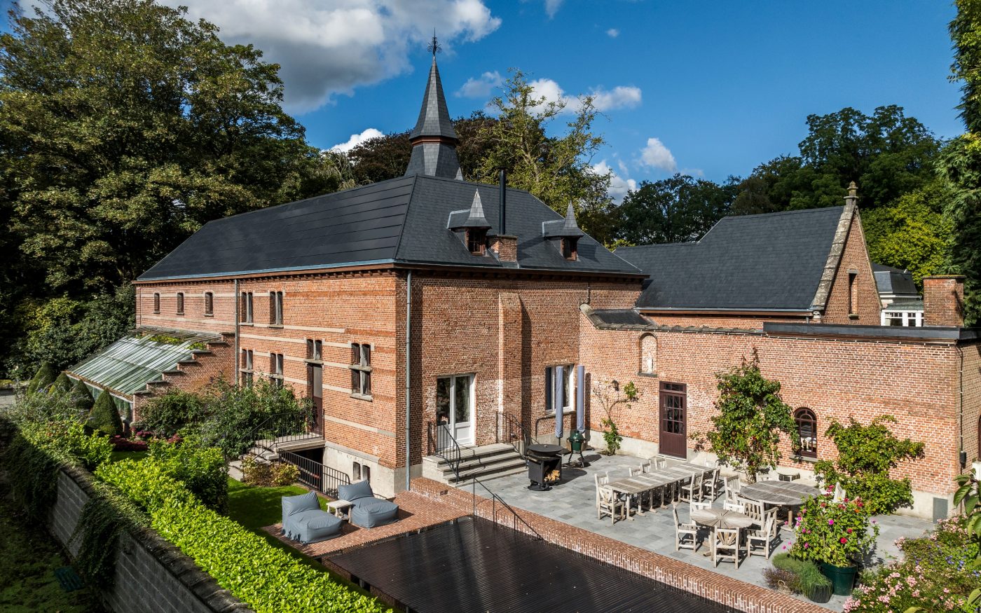 Reference photo renovation castle in Moorslede