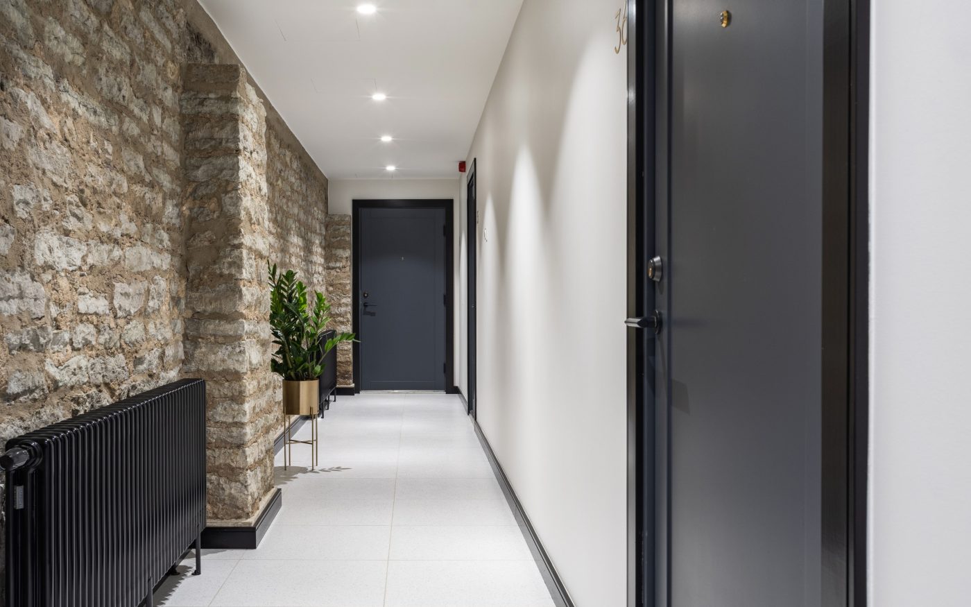 Klausson Candy Factory, Tallinn, Estonia. Used materials: Pottelberg 301, anthracite engobe. Photo: Endover Kinnisvara and Kaupo Kalda.