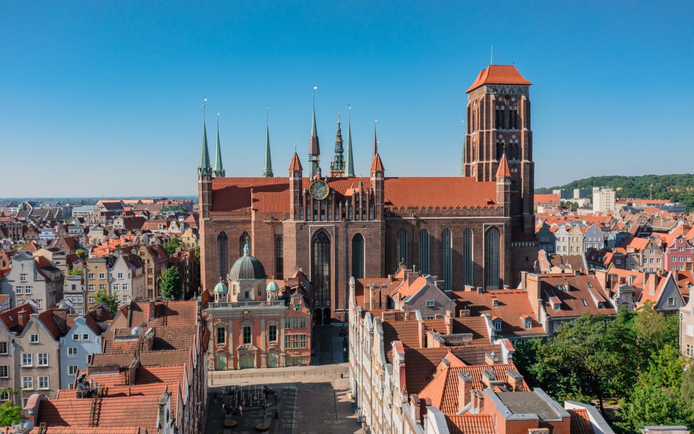St. Mary's Church in Gdańsk  with E28 and nun monk rooftile