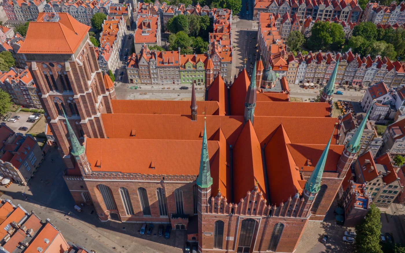 St. Mary's Church in Gdańsk  with E28 and nun monk rooftile