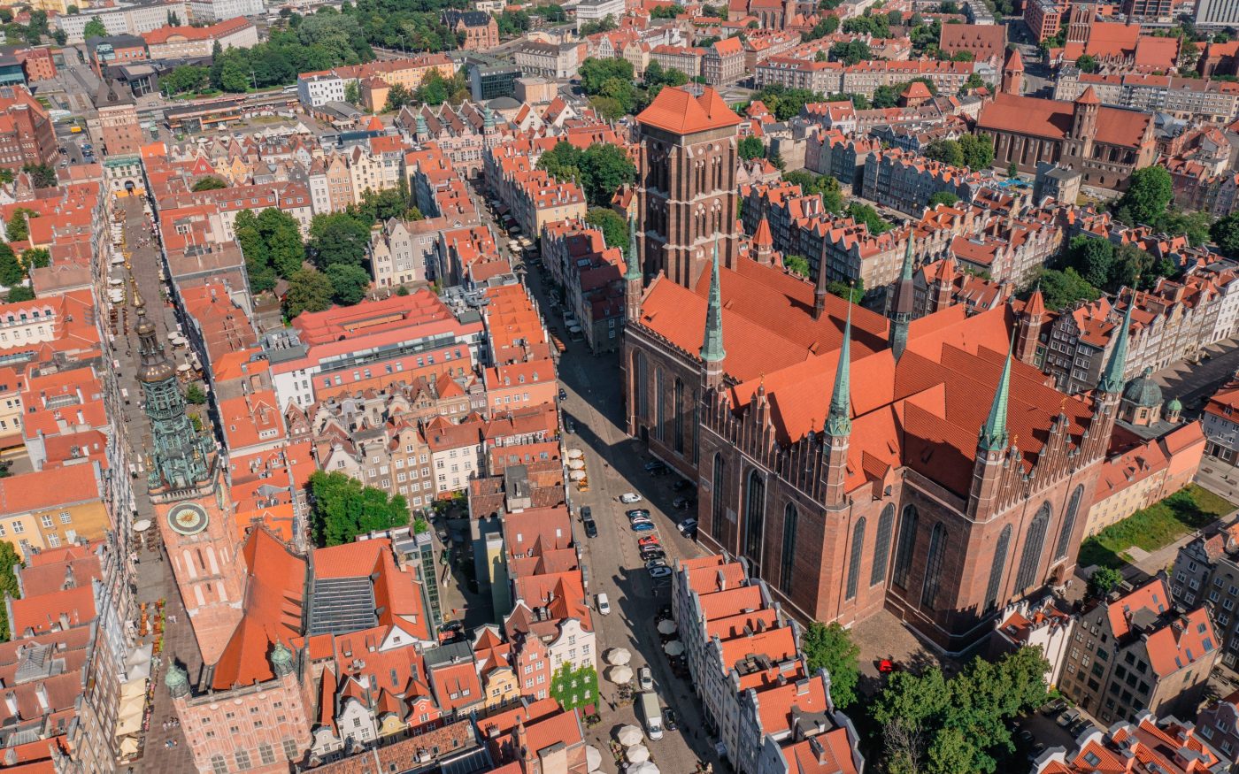 St. Mary's Church in Gdańsk  with E28 and nun monk rooftile