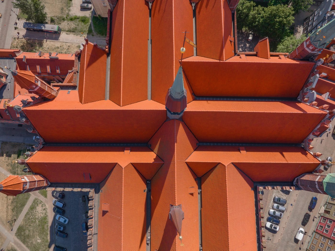 St. Mary's Church in Gdańsk  with E28 and nun monk rooftile