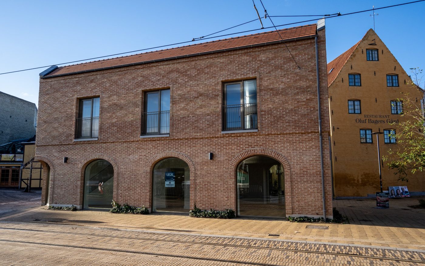 Roof tiles - Datura Naturrød - Oluf Bagers Plads, Denmark