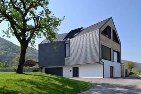 Hiša Kostanjevica na Krki