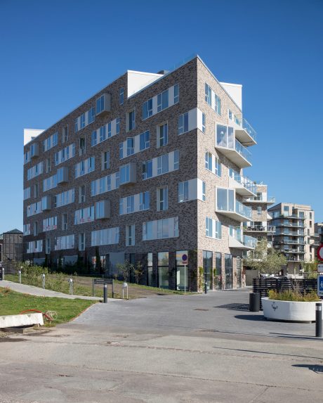 Apartment Building in Copenhagen, Mix of Facing Bricks W 450 Jern and W 447 Flint