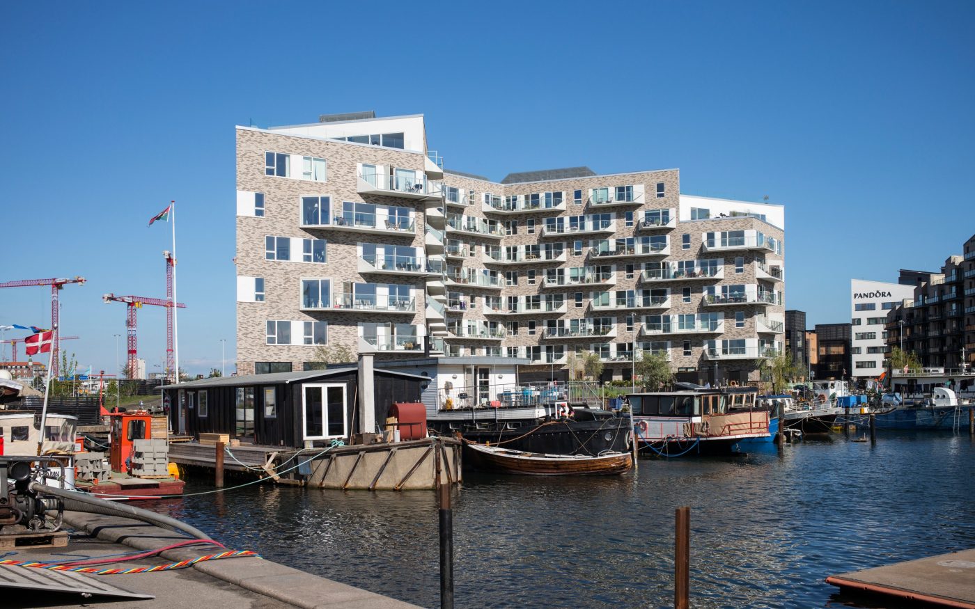 Apartment Building in Copenhagen, Mix of Facing Bricks W 450 Jern and W 447 Flint