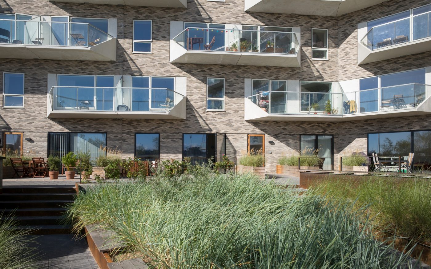 Apartment Building in Copenhagen, Mix of Facing Bricks W 450 Jern and W 447 Flint