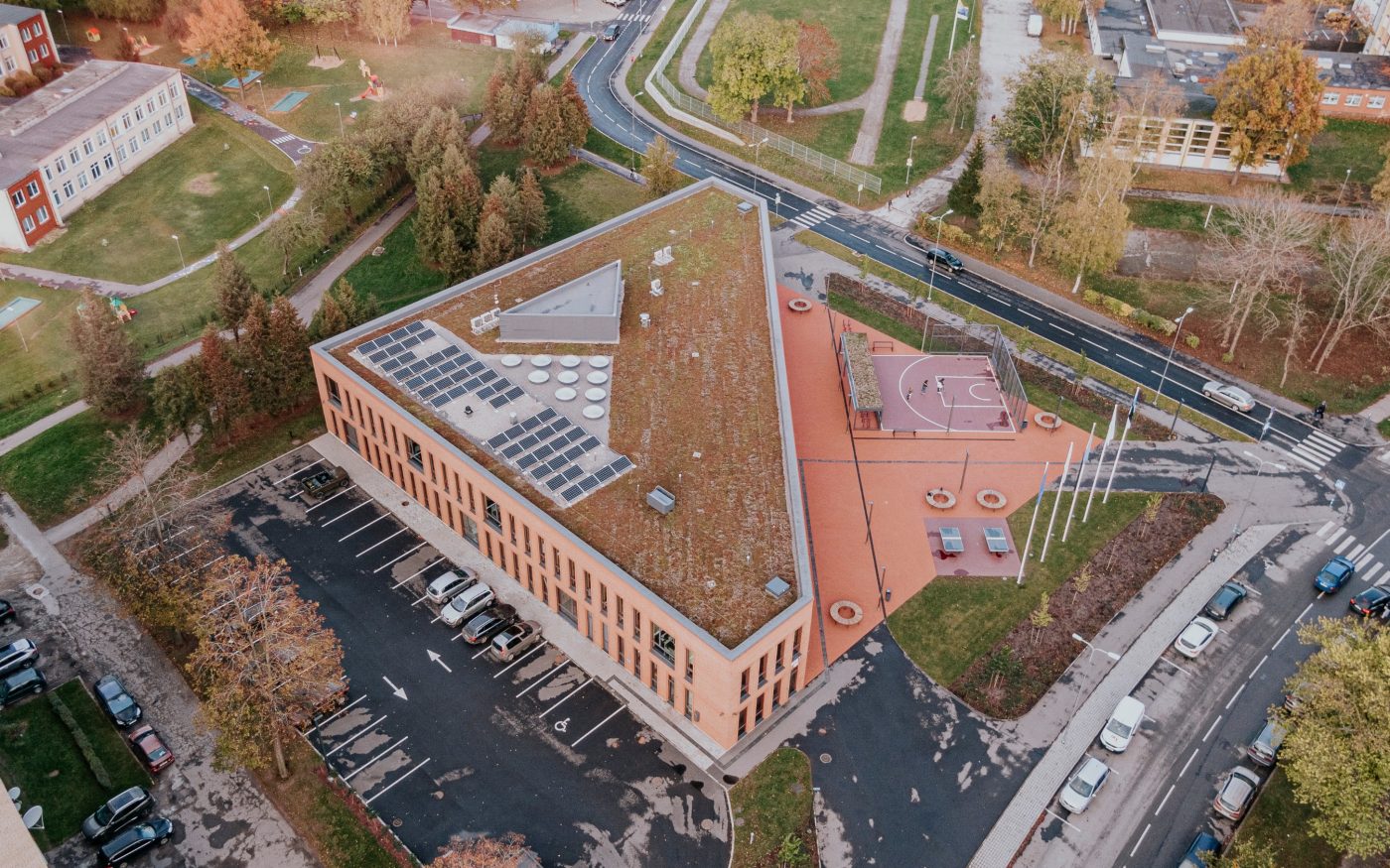Kohtla-Järve Gymnasium in Kohtla-Järve, Estonia. Used materials: Terca St. John's ceramic bricks and brick slips, Penter Red Rough clay pavers from Aseri plant (Estonia).
